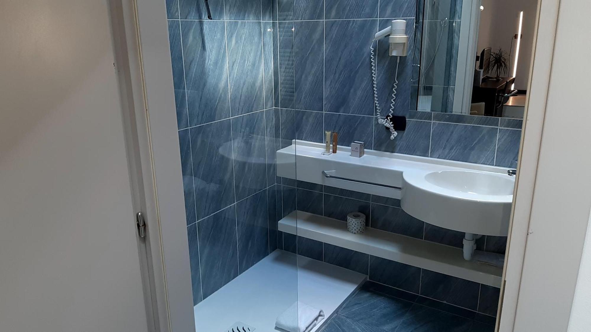 Continental Hotel 4*