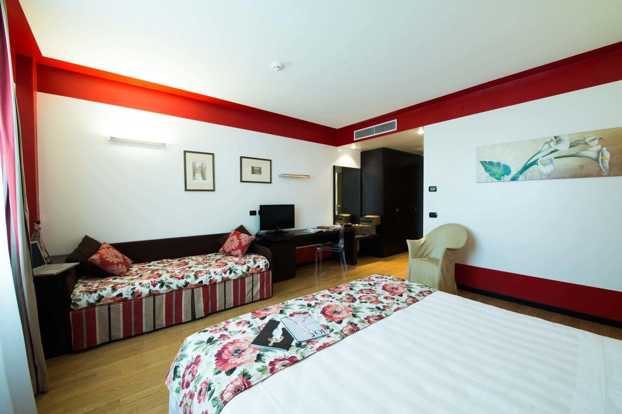 Hotel Continental 4*