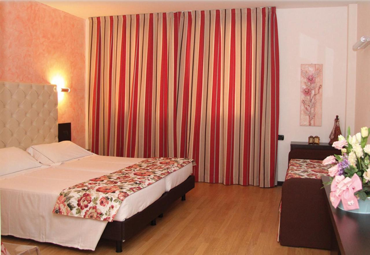 Hotel Continental Urban Art 4*