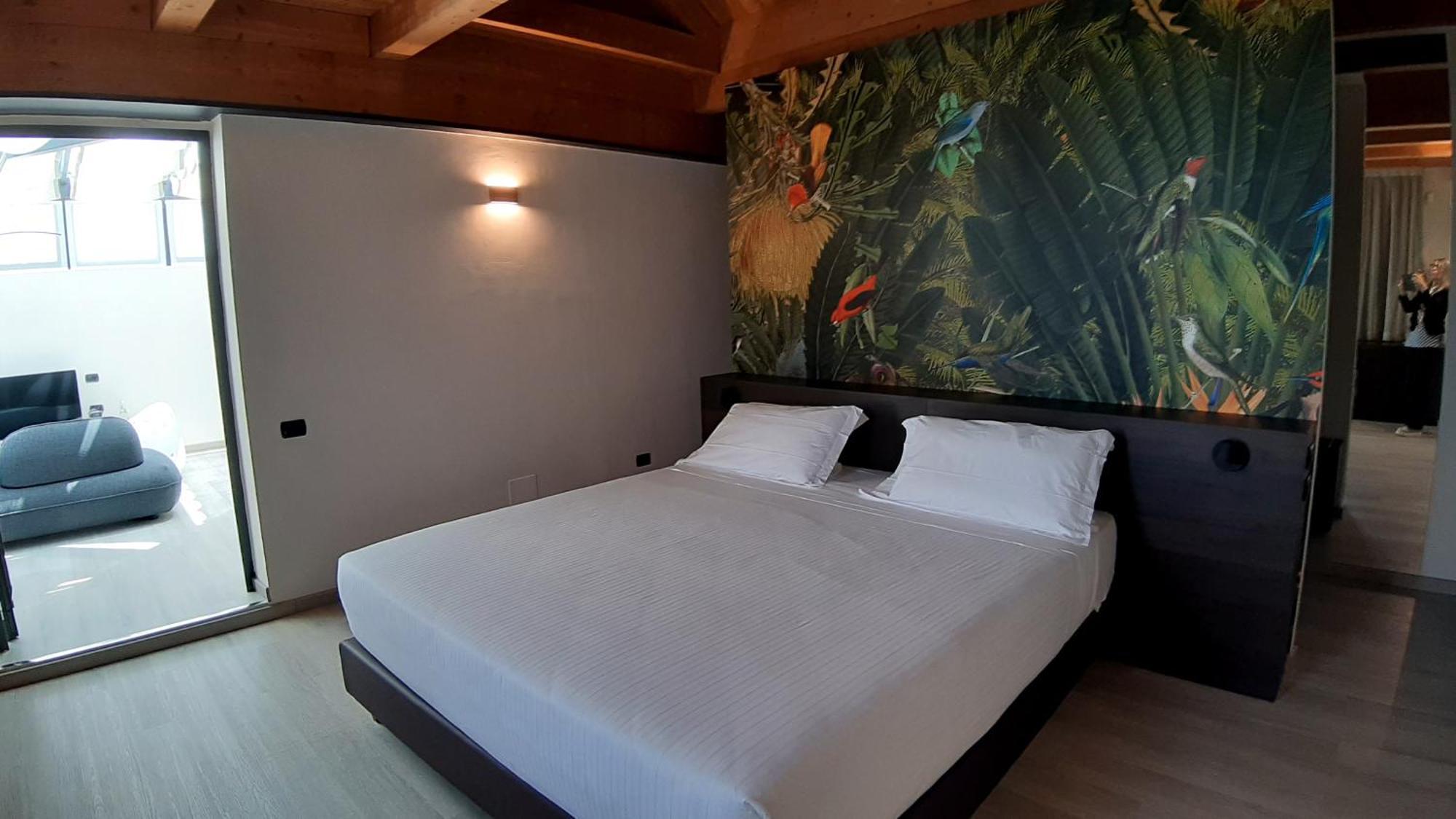 Continental Urban Art 4*
