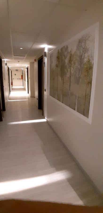 Hotel Continental Urban Art 4*