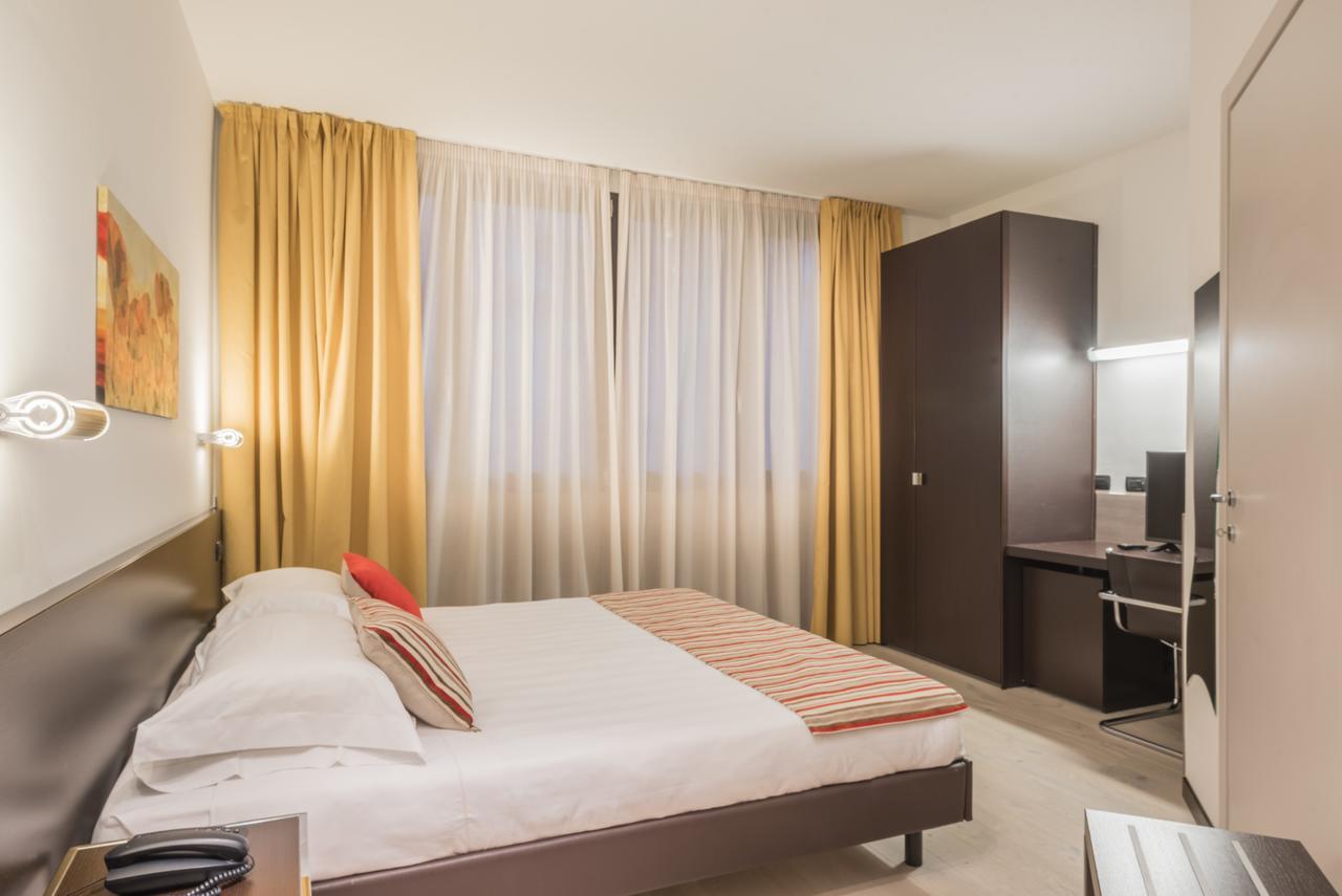 Continental Urban Art Hotel